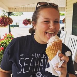 Meet your Posher, Emma